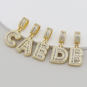 Détails de pendentifs lettres A-E dorés avec zircons baguettes pour collier hip-hop