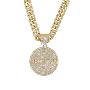 Collar Hiphop Iced Out de Aleación con Diamantes de Imitación Colgante de Disco Redondo con Letra con Cadena de Eslabón Cubano Trenzada para Hombre Mujer Joyería