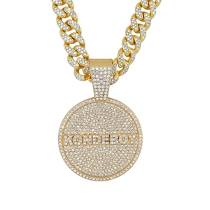 Collar hip hop con colgante de disco y letras Kondeboy con cadena de eslabones cubanos