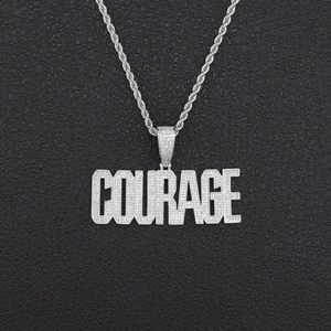 Collier Pendentif Lettre Courage en Cuivre Hip Hop Entièrement Pavé de Strass Bijoux Iced Out Ton Argent Chaîne Torsadée pour Bijoux de Fête Unisexe