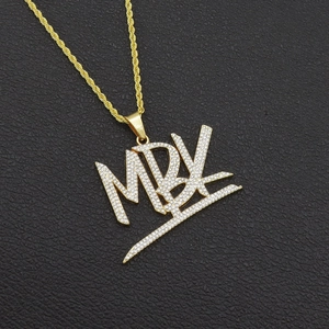 Collier hip hop plaqué or avec pendentif lettre MBX serti de cristaux brillants