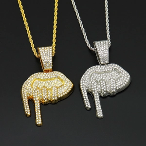 Colliers hip hop avec pendentifs lèvres dégoulinantes en or et argent glacés