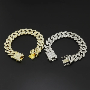 Bracelets à maillons cubains 18mm sertis de strass en finitions or et argent