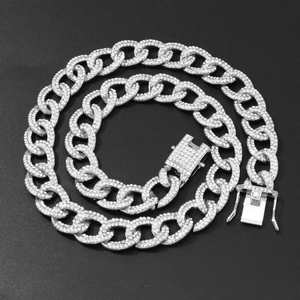 13mm Iced Out Oval Cuban Link Halskette mit funkelnden Kristallen in Silberoptik