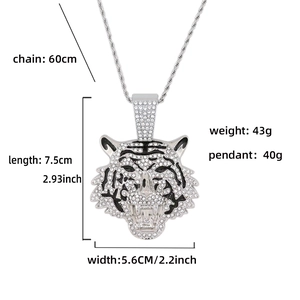 Dimensions et spécifications de poids du collier pendentif tête de tigre serti de pierres