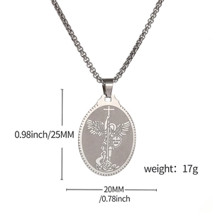 Détails du pendentif Archange Saint Michel: hauteur 25mm et poids de 17g