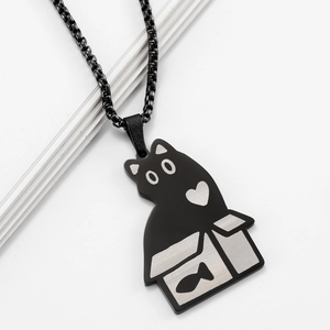 Collier avec pendentif chat noir créatif dans une boîte en acier inoxydable avec chaîne box