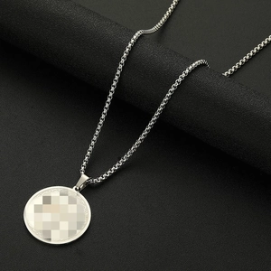 Silver vintage box chain necklace with round textured pendant in stainless steel