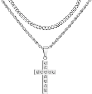 Détails du collier double rang en argent avec pendentif croix pavé de zircons