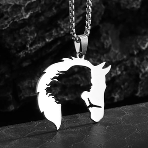 Collier avec Pendentif Silhouette Tête de Cheval et Fille en Acier Inoxydable Artistique Rétro Hip Hop Chaîne Vénitienne Unisexe Bijoux