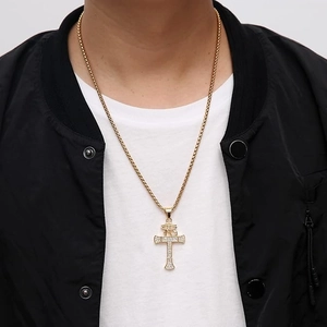 Collier croix hip hop doré pour homme avec Œil d'Horus et pierres CZ sur chaîne