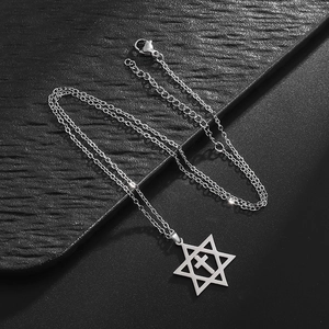 Collier minimaliste en acier inoxydable avec pendentif étoile hexagramme et croix creuse