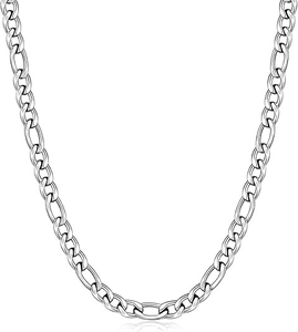 Détail du collier chaîne Figaro en argent poli avec des maillons ovales classiques