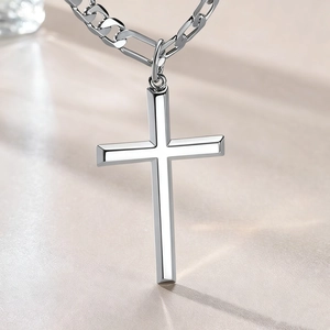 Collana con pendente a croce in acciaio inossidabile lucido con catena Figaro classica unisex