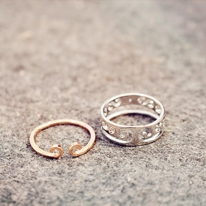 Classic Chinese style couple rings set in rose gold and silver hollowed design