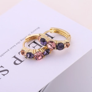 Boucles d'oreilles tendance plaquées or 18K avec zircons colorés sur carte