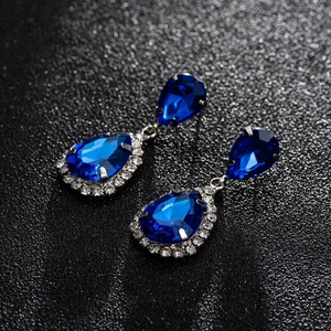 Vintage Alloy Water Drop Crystal Drop Earrings For Women Elegant Gold Plated Rhinestone Halo Earrings Banquet Jewelry Gift
