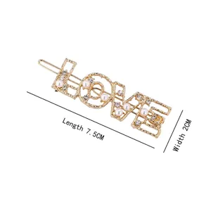 Χρυσό κλιπ μαλλιών LOVE με πέρλες και στρας, 7.5cm x 2cm, μοντέρνο αξεσουάρ μόδας