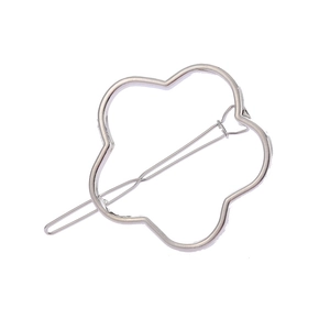 Pince à cheveux trèfle à quatre feuilles en métal argenté avec design géométrique simple