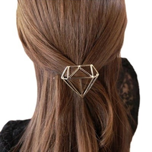 Minimalist geometric gold metal hair clip with a sleek diamond-cut镂空 design for women