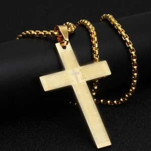 Collier croix en acier inoxydable doré avec gravure de la prière Notre Père en anglais