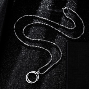Minimalist double ring titanium steel pendant necklace for men with square mesh chain