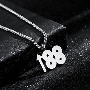 Collier Pendentif Nombre 188 en Acier Inoxydable Style Hip Hop Design Flèche Bijoux en Métal Poli pour Hommes Femmes Tendance