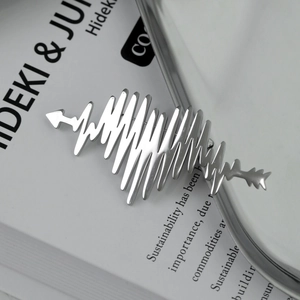 Minimalist Titanium Steel EKG Heartbeat Brooch For Women Silver Heart Wave Arrow Lapel Pin Fashion Jewelry Dress Accessory