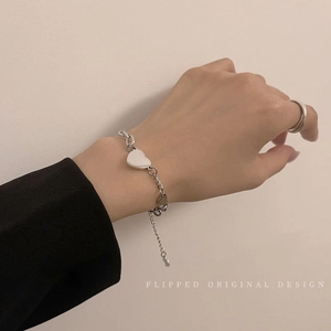 Minimalist silver titanium steel heart chain bracelet and triple-ring set for women