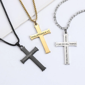 Trois colliers croix en acier inoxydable noir, or et argent avec gravure de versets bibliques