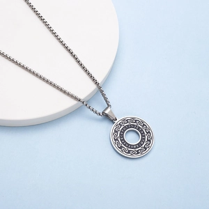 Vintage Stainless Steel Viking Rune Necklace For Men Nordic Celtic Knot Round Pendant Amulet Jewelry Box Chain Necklace