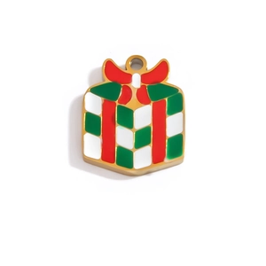 Detail eines Weihnachts-Geschenkbox-Anhängers mit Goldplattierung und Emaille-Finish