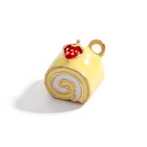 18K gold plated strawberry cream cake pendant with colorful enamel for DIY jewelry