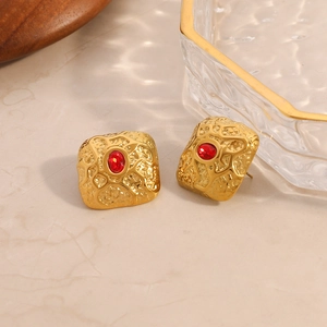 Vintage irregular square 18k gold plated stud earrings with red crystal stone