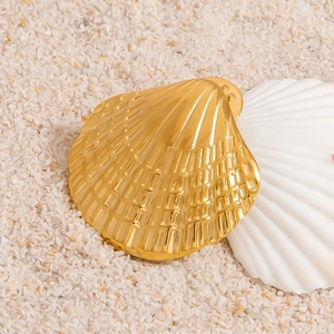 Exquisite 18K gold plated stainless steel starfish shell brooch with realistic sea texture