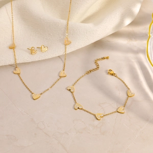 Elegant 18k gold plated heart necklace and earrings set with white glitter drip oil finish