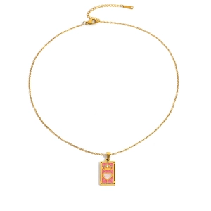 Detailaufnahme des Vintage-Tarot-Anhängers Die Herrscherin an einer 18K Goldkette