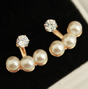 Elegant rose gold earrings featuring sparkling cubic zirconia and three curved pearls