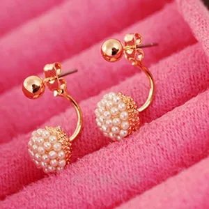 Orecchini a Bottone a Sfera in Lega Dorata con Cluster di Künstliche Perle Stile Coreano Eleganti Gioielli da Donna Chic