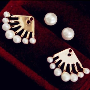 Boucles d'Oreilles de Type Ear Jacket en Forme d'Éventail en Künstliche Perles pour Femmes en Alliage Avec Tige en Acier Inoxydable Bijoux