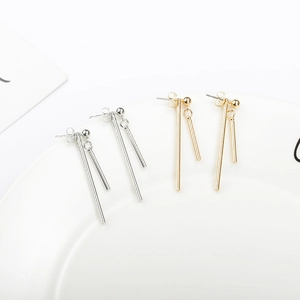 Boucles d'oreilles barre géométrique minimaliste en or et argent, design vertical moderne