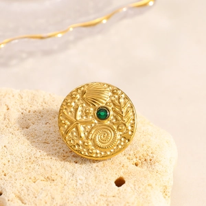Brosche im Meeres-Design mit Seestern-Relief und Muscheldetails, 18K vergoldet