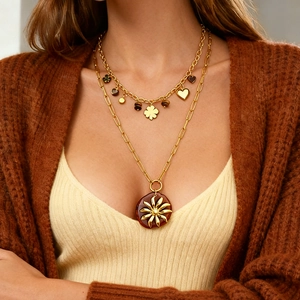 Collana con Pendente a Disco a Girasole in Resina Acciaio Inossidabile Placcato Oro 18K Vintage Gioielli Bohemien con Strass per Donna