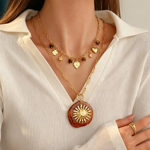 Collana Rétro in Acciaio Inossidabile con Pendente Sole per Donna Placcata Oro 18K Cuore Strass Gioielli Boho