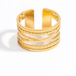 Bague multicouche en acier inoxydable doré avec motif en relief perlé de style rétro