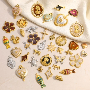 Stainless Steel Vintage DIY Jewelry Charms Enamel Heart Butterfly Flower Animal Shapes Pendant For Necklace Bracelet Jewelry Making Accessories