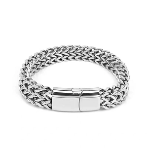 Bracelet double rangée en acier inoxydable argenté poli avec un fermoir magnétique