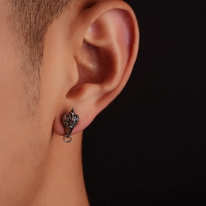 Vintage eagle head stud earring in stainless steel with gothic flame design for men