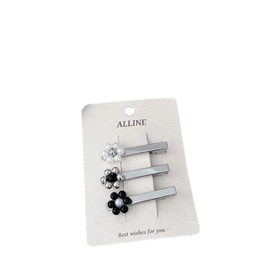 Lot de 3 barrettes à cheveux avec fleurs en perles blanches, argentées et noires sur métal