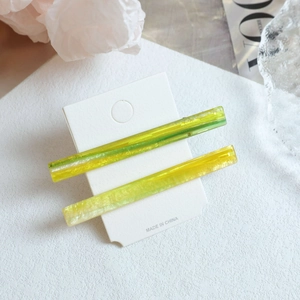Chic gradient orange and green marble hair clips with glitter on display card